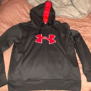 Pullover hoodie